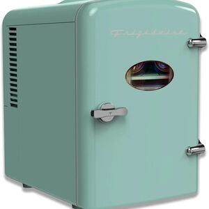 Frigidaire Retro Mini Fridge in Mint Green